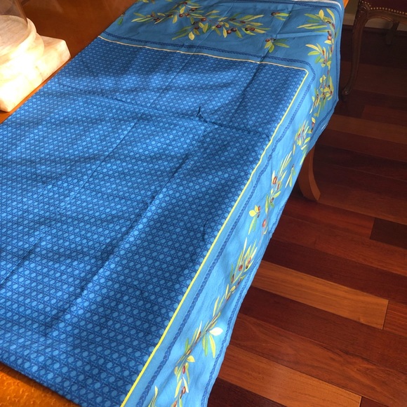 French Tablecloth made in Nice France - Picture 2 of 9